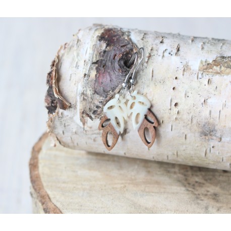 Kolczyki drewniane z żywicą LISTEK perła